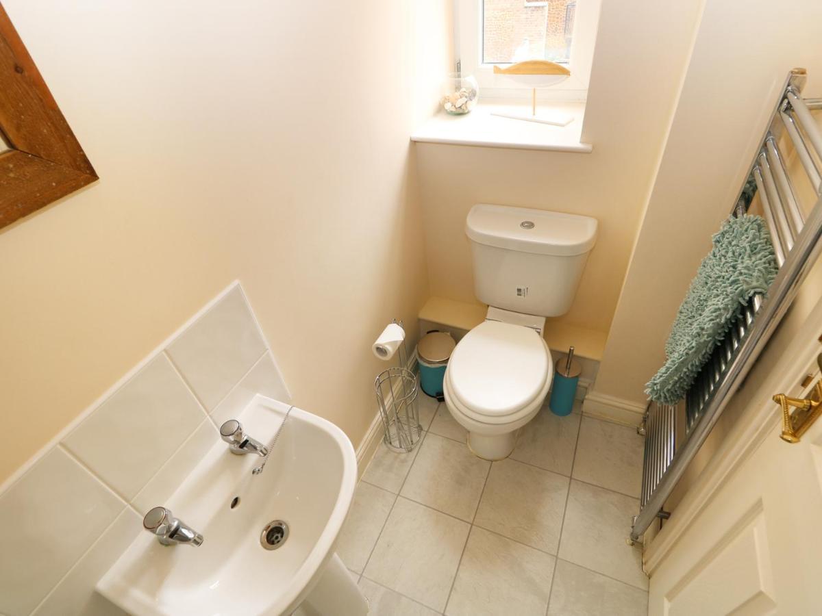 Апартаменты Flat 2, 4 St Edmund'S Terrace Ханстантон Экстерьер фото