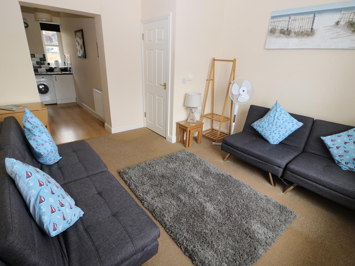 Апартаменты Flat 2, 4 St Edmund'S Terrace Ханстантон Экстерьер фото